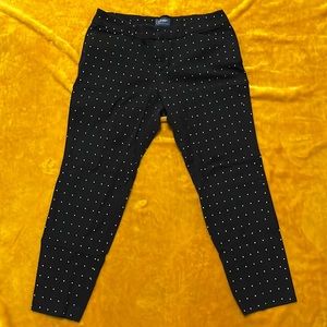 ✨2/$15✨ Old Navy Pixie Mid-Rise Pants